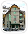 Отель «Чыран-Азау». Адрес: Кабардино-Балкарская, Приэльбрусье, 
Азау, у подножия горы Эльбрус, вблизи соснового леса.
